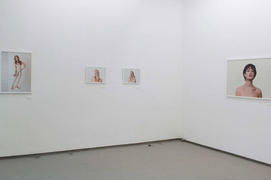 Installationsansicht, Susi Krautgartner, »Uncanny Valley«, 2010