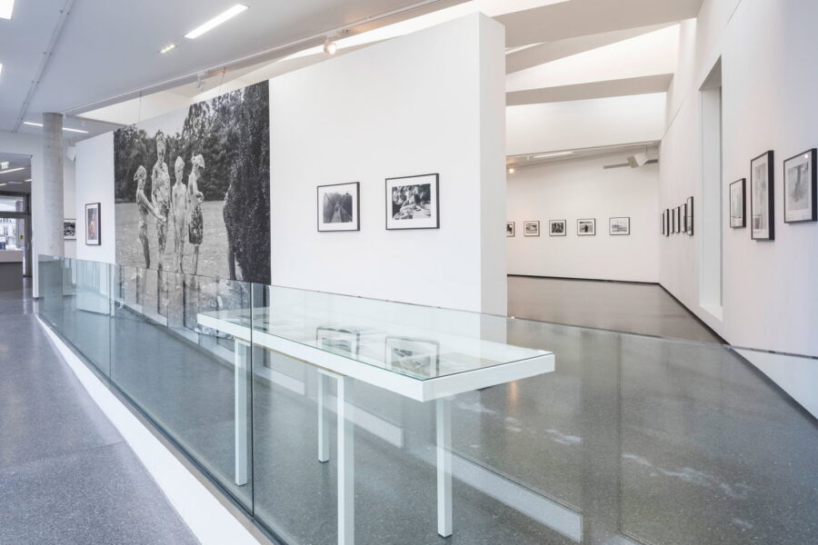 Installationsansicht, Mark Steinmetz, united states, 2019, © Fotohof