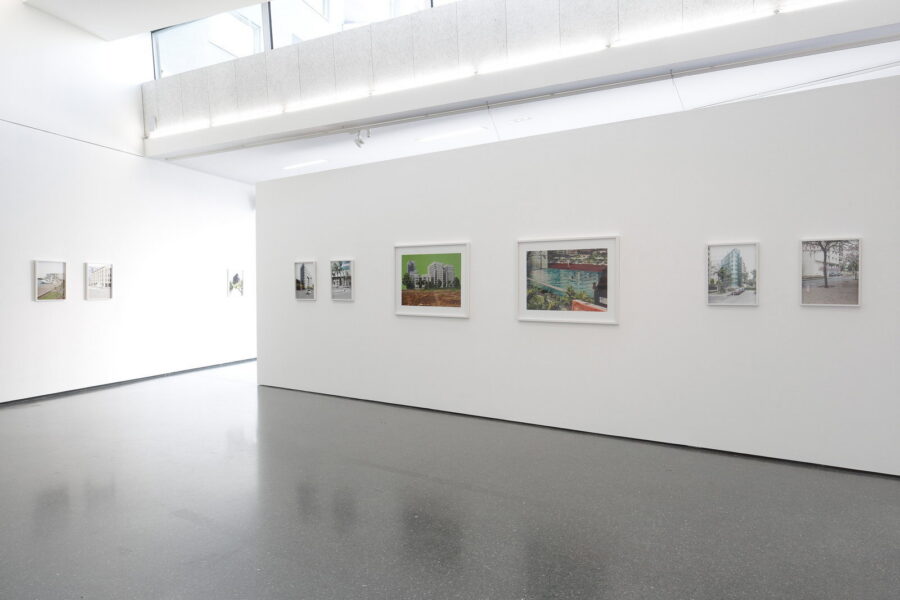 Installationsansicht, Randa Mirza, 2021