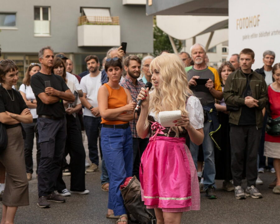 Eröffnung »ANTI/KÖRPER«, FOTOHOF 2024, Bild: Mateusz Dworczyk